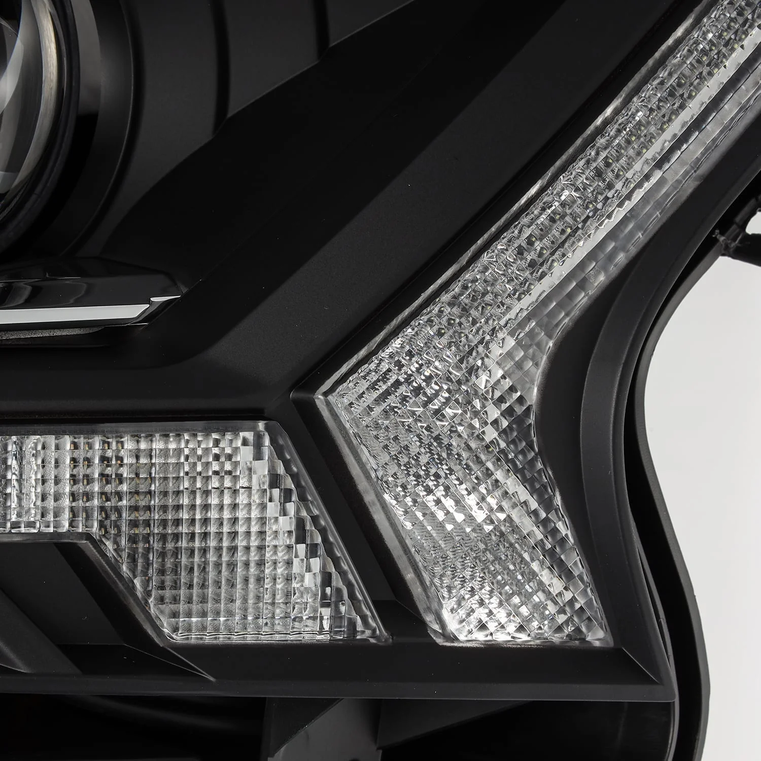 15-21 Ranger and Everest - PRO Chrome-Black halogen headlights - Image 3